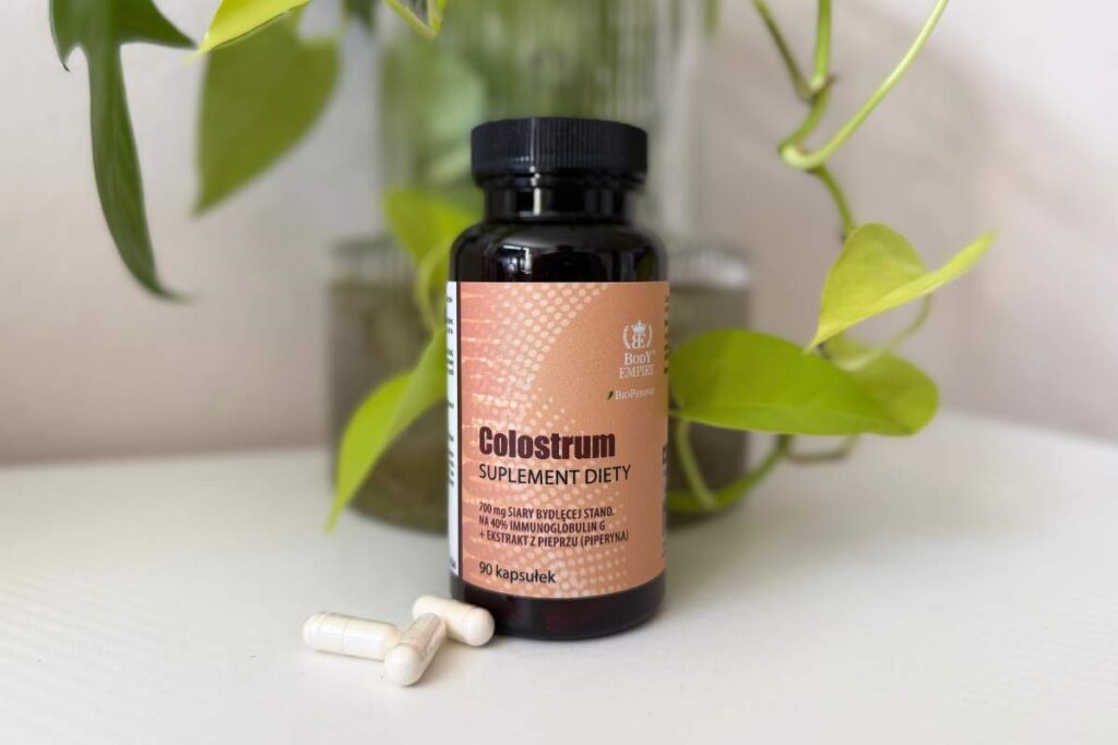 Kapsułki i opakowanie colostrum bovinum Body Empire