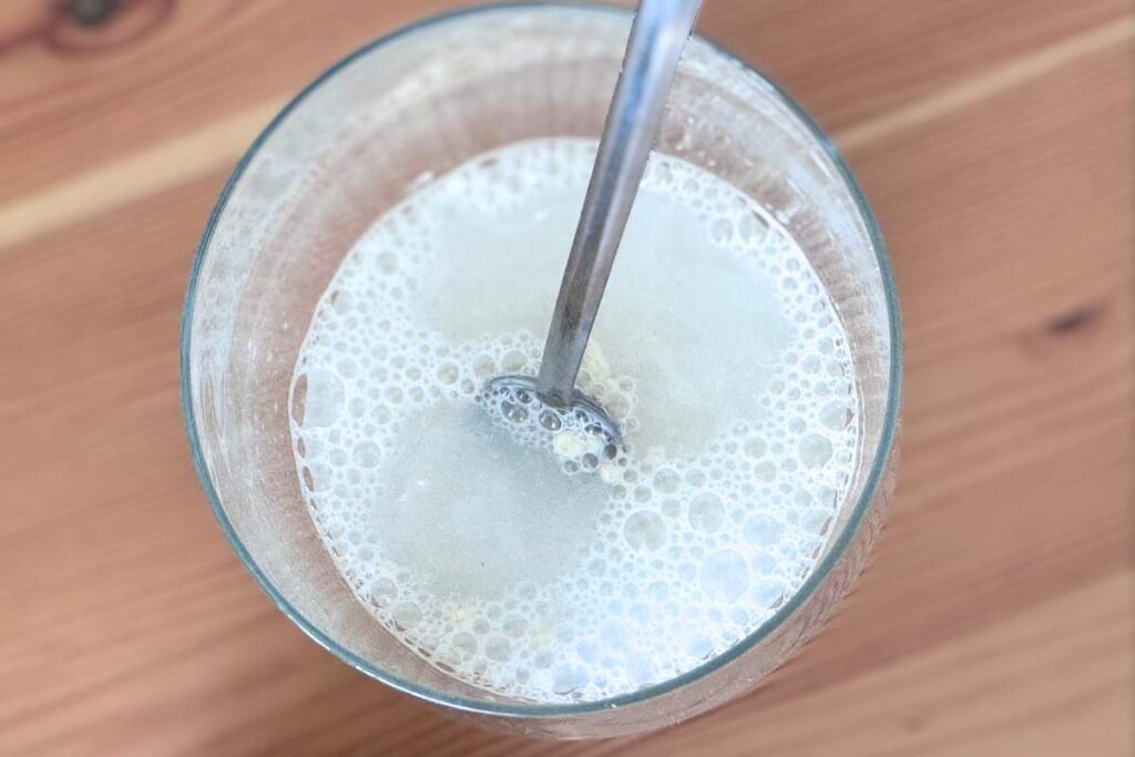 Colostrum w proszku źle rozpuszcza się w wodzie
